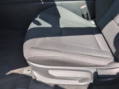 New 2026 Hyundai Elantra SE FWD image 4