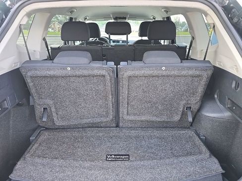 Used 2020 Volkswagen Tiguan S image 14