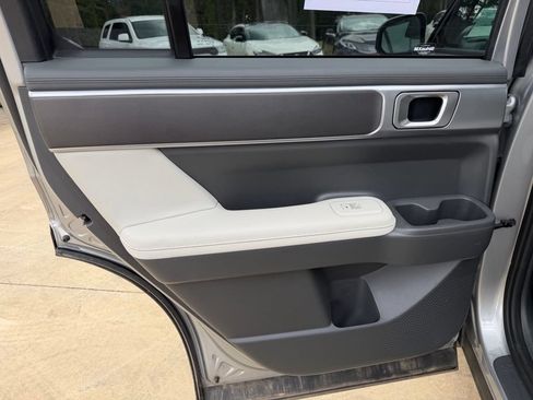 Certified 2025 Hyundai Santa Fe SEL FWD image 15