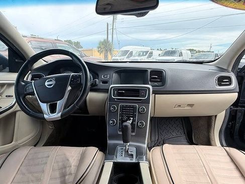 Used 2012 Volvo S60 T5 FWD image 15