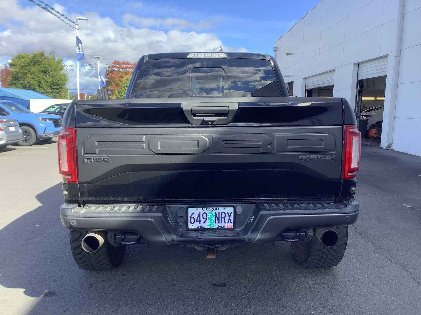 Used 2018 Ford F150 Raptor w/ Equipment Group 801A Mid AWD/4WD image 4