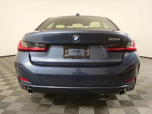 Certified 2025 BMW 330i Sedan image 4