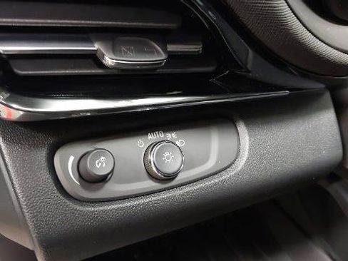 New 2026 Buick Envista Avenir image 25