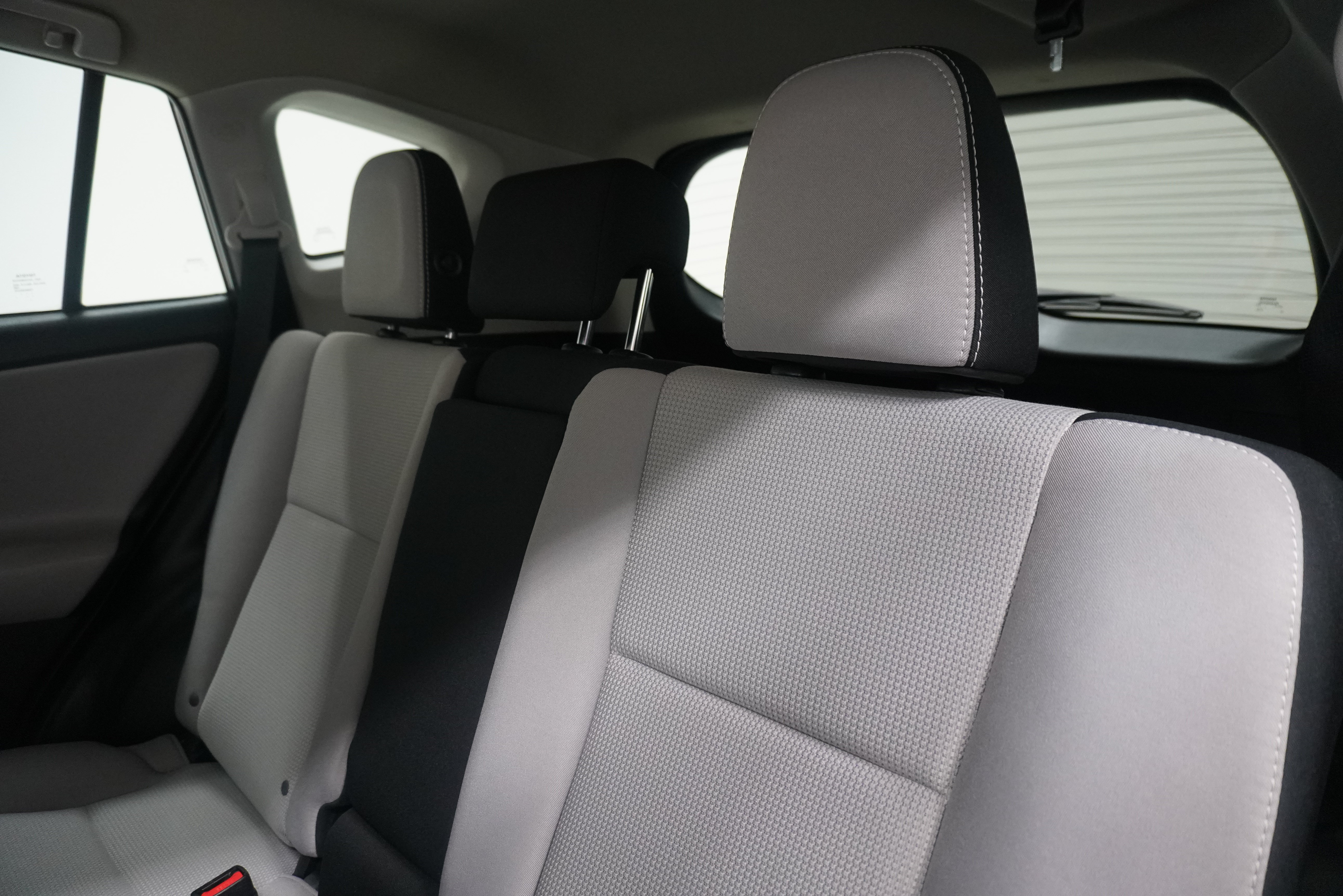 Used 2018 Toyota RAV4 XLE FWD image 13