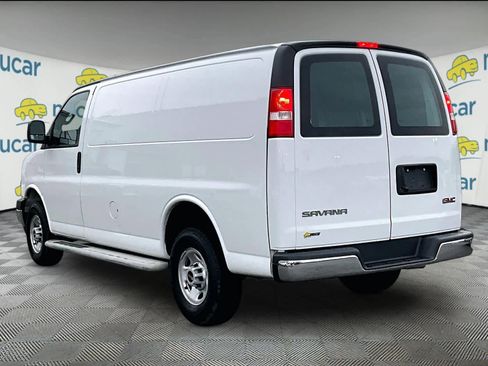Used 2024 GMC Savana 2500 w/ Driver Convenience Package image 4