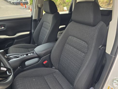 Used 2023 Honda HR-V LX image 12