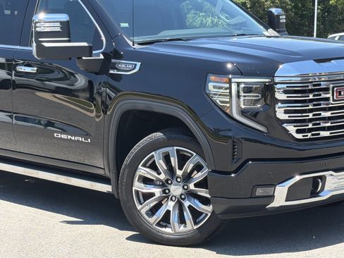Used 2024 GMC Sierra 1500 Denali w/ Denali Reserve Package AWD/4WD image 3