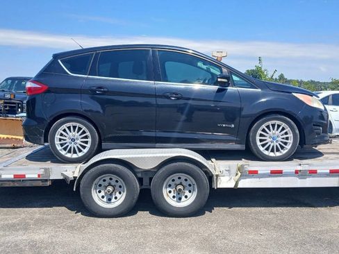 Used 2013 Ford C-MAX SEL image 2
