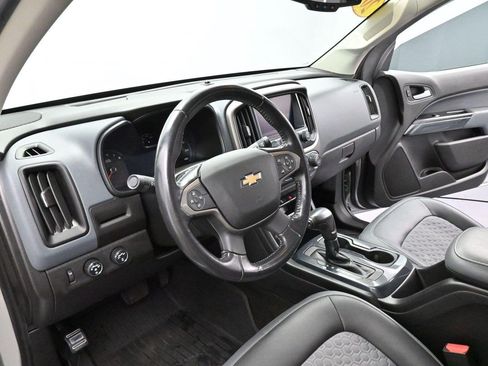 Used 2018 Chevrolet Colorado Z71 AWD/4WD image 17