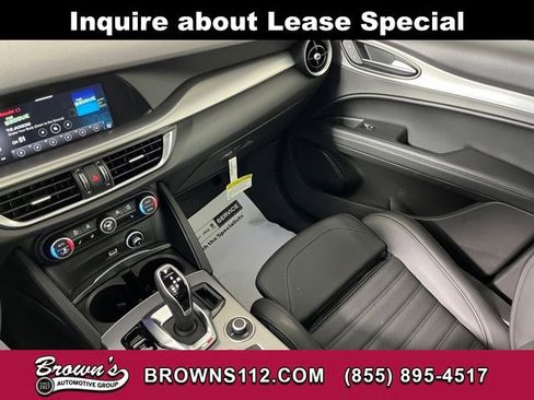 Used 2025 Alfa Romeo Stelvio Sprint w/ Veloce Package image 38