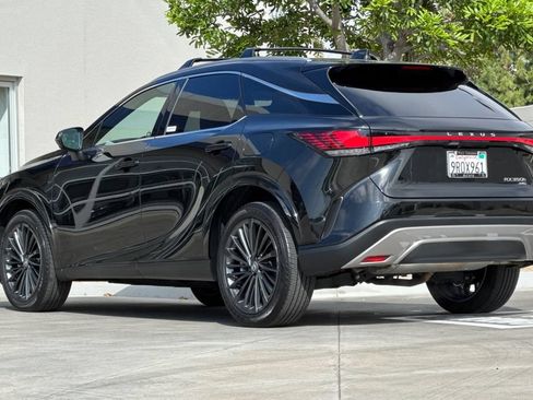 Used 2025 Lexus RX 350h w/ Convenience Package AWD/4WD image 3