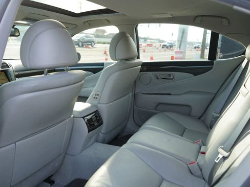 Used 2011 Lexus LS 460 RWD image 14