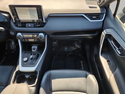 Used 2021 Toyota RAV4 XSE image 4