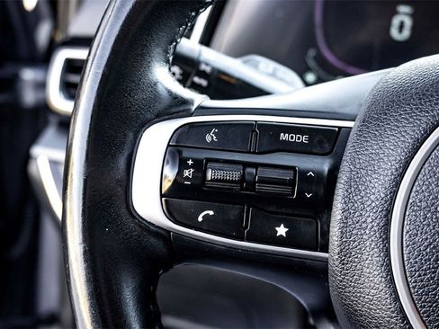 Used 2023 Kia Sportage EX image 18