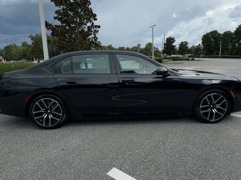 New 2025 BMW i7 xDrive60 image 9