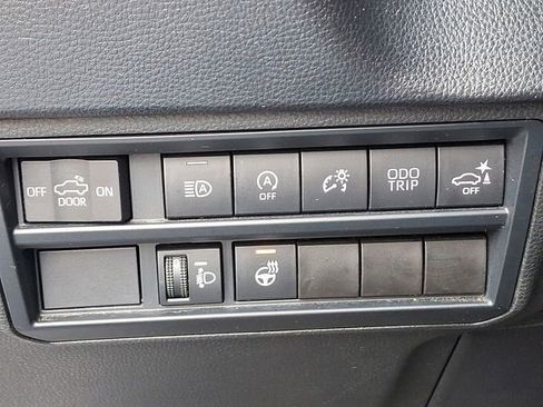 Used 2022 Toyota Tundra SR5 w/ TRD Off-Road Premium Package image 26