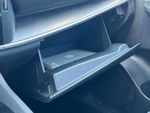 Used 2023 Nissan Rogue SV image 29