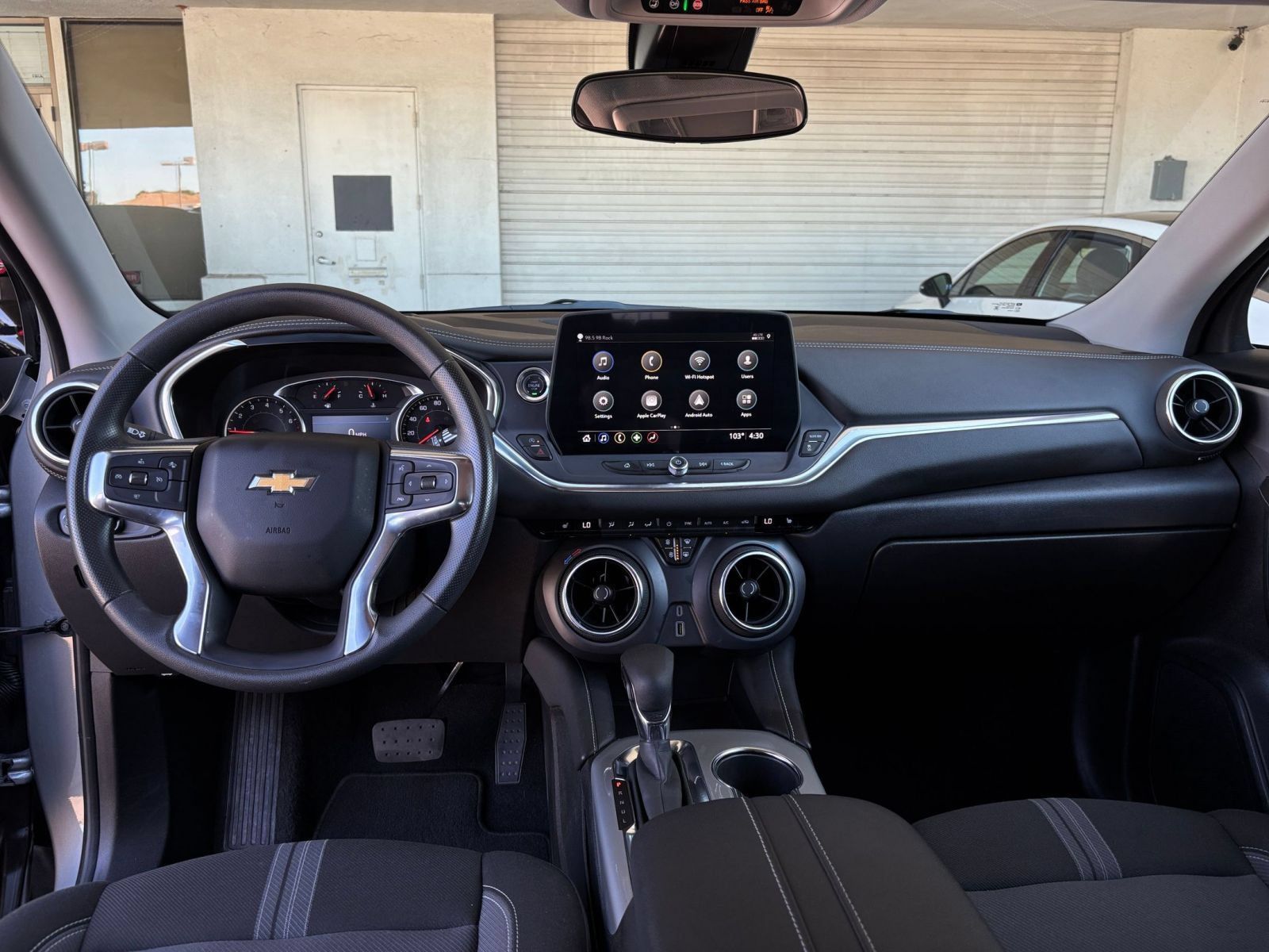 Used 2025 Chevrolet Blazer LT FWD image 33