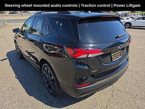 Used 2023 Chevrolet Equinox RS AWD/4WD image 5