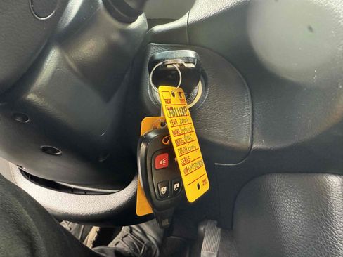 Used 2004 INFINITI Q45 Luxury w/ Journey Pkg image 72