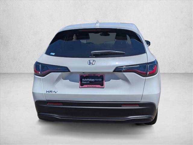 Used 2027 Honda HR-V LX image 7