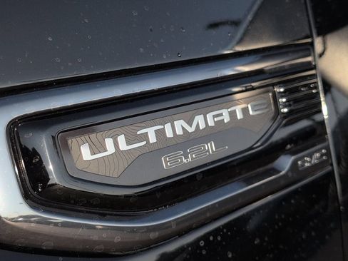 Used 2023 GMC Sierra 1500 Denali Ultimate AWD/4WD image 10
