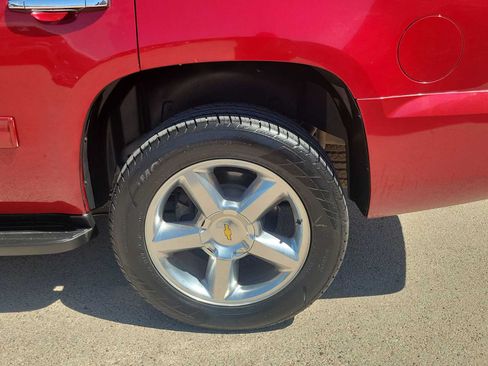 Used 2014 Chevrolet Tahoe LT w/ Texas Edition RWD image 12