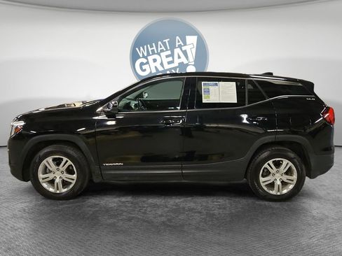 Used 2020 GMC Terrain SLE w/ LPO, Floor Liner Package AWD/4WD image 7