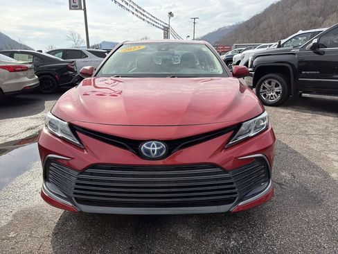 Used 2023 Toyota Camry LE image 12