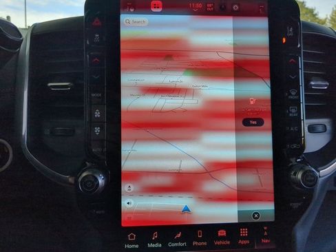 New 2026 RAM 2500 Laramie AWD/4WD image 17