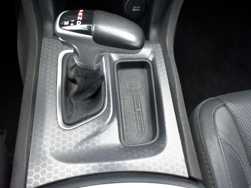 Used 2017 Dodge Charger R/T w/ Premium Group image 26