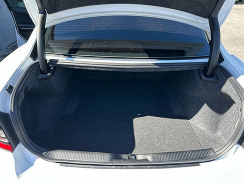 Used 2022 Dodge Charger SRT Hellcat w/ Harman/Kardon Audio Group image 12