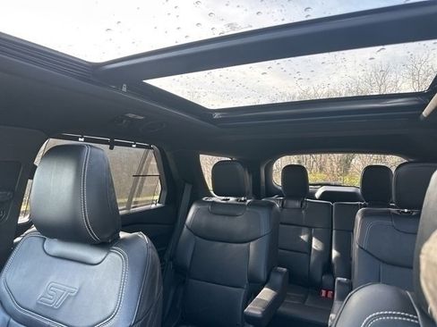 Used 2023 Ford Explorer ST w/ Equipment Group 401A image 27