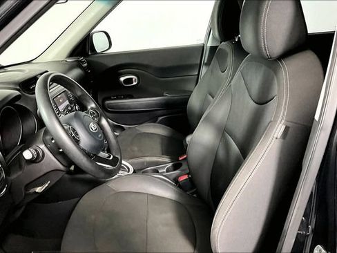 Used 2019 Kia Soul FWD image 13