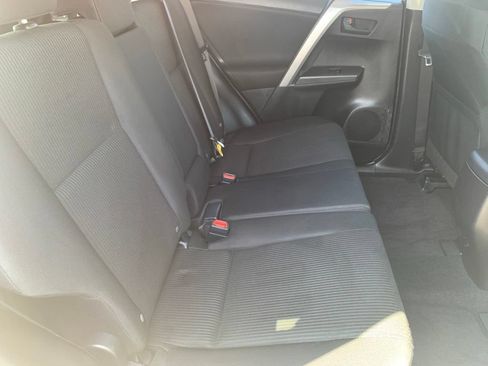 Used 2016 Toyota RAV4 LE AWD/4WD image 21