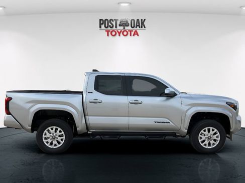 New 2026 Toyota Tacoma SR5 image 8