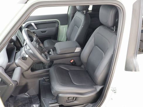 Used 2023 Land Rover Defender 110 75th Limited Edition image 15