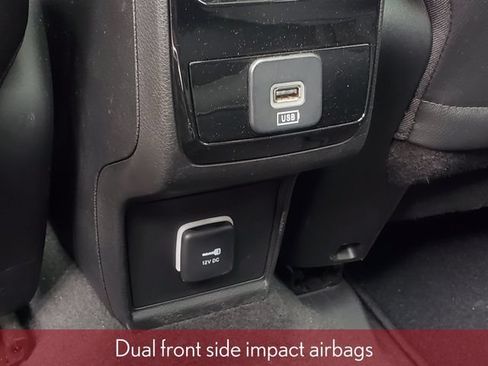 Used 2023 Jeep Compass Limited w/ Sun and Sound Group AWD/4WD image 34