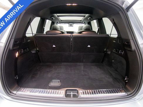 Used 2025 Mercedes-Benz GLS 450 4MATIC image 39