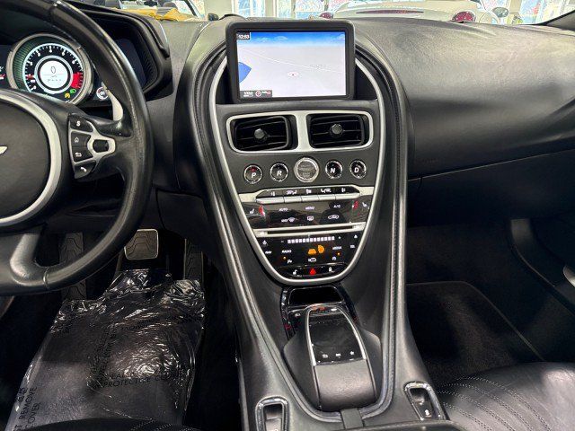 Used 2019 Aston Martin DB11 Volante RWD image 64