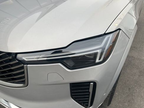 Used 2025 Volvo XC90 B5 Plus image 8