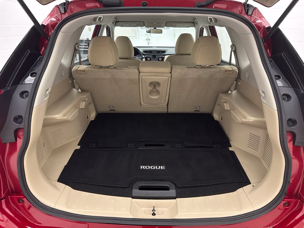 Used 2017 Nissan Rogue S FWD image 6
