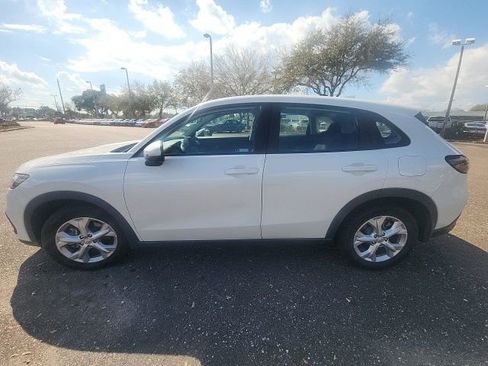 Used 2023 Honda HR-V LX image 1