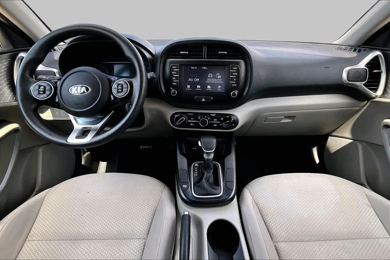 Used 2020 Kia Soul LX FWD image 16