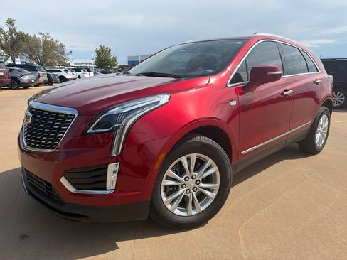 Used 2025 Cadillac XT5 Luxury w/ LPO, Floor Liner Package FWD image 1