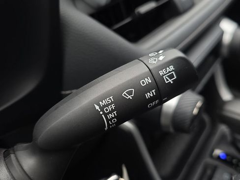 Used 2024 Toyota RAV4 LE image 27