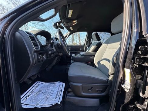 Used 2024 RAM 2500 Big Horn w/ Bed Utility Group image 25