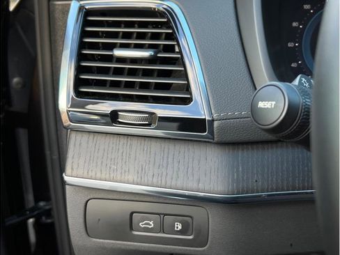 Used 2023 Volvo XC90 T8 Ultimate image 20