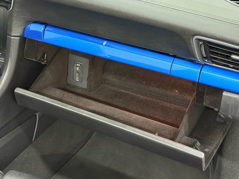 Used 2017 Porsche 911 Carrera image 28