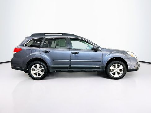 Used 2014 Subaru Outback 3.6R Limited w/ Moonroof Package AWD/4WD image 10